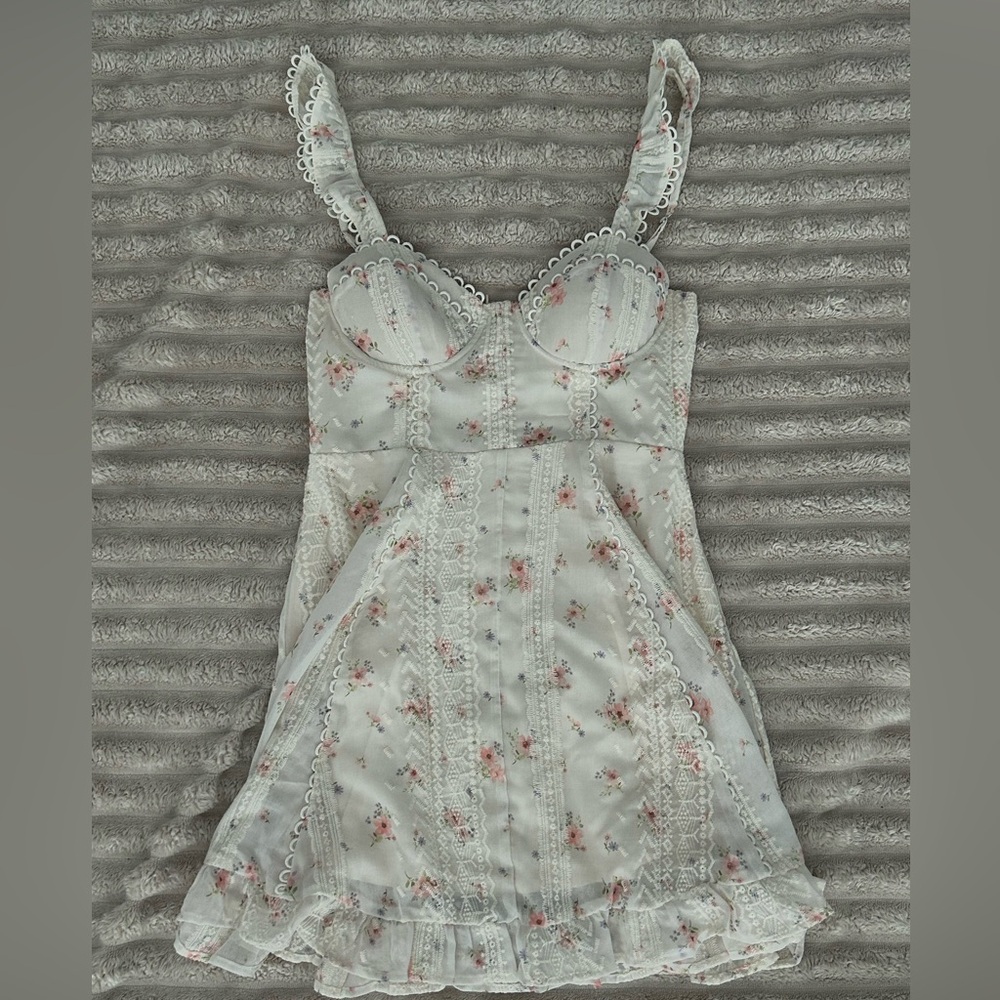 Altar'd State White and Pink Floral Chemise